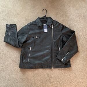 Universal Tread Women’s Biker Rebel Leather Jacket Size Large Black NWT